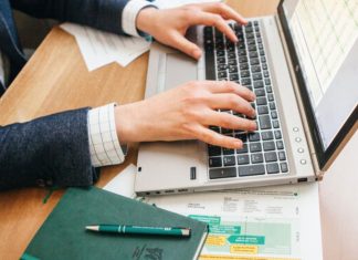 How Does Reseller Cloud Hosting Being Implemented In Your Business? Cloud Hosting