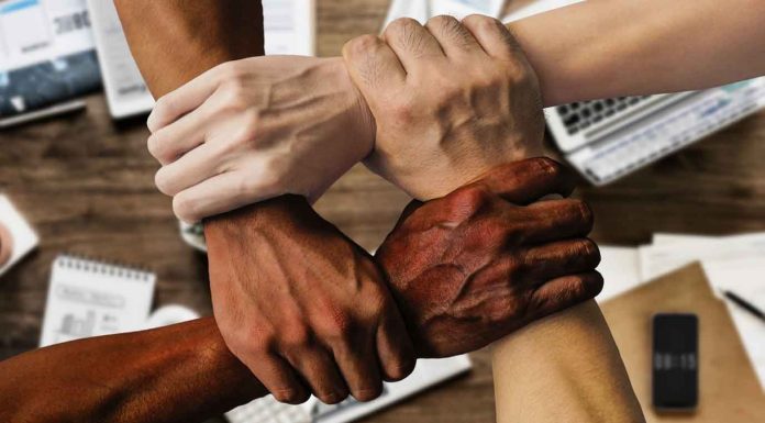 6 Unique Team-Building Ideas To Improve Your Company Culture Team-Building-Culture