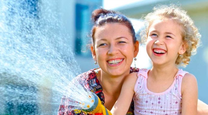 Stylish, Slim Water Tank That Doubles As A Fence Water-Tank