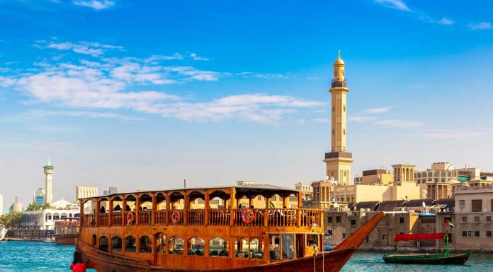 Dhow Cruise With Your Life Partner: Why It’s the Best Scenic Experience Dhow-Cruise