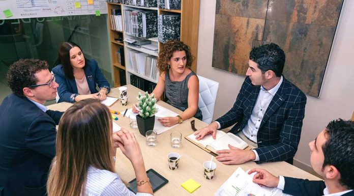 5 Amazing Tips For Effective Communication Among An International Team Effective Communication Team