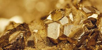 Gold-Mineral
