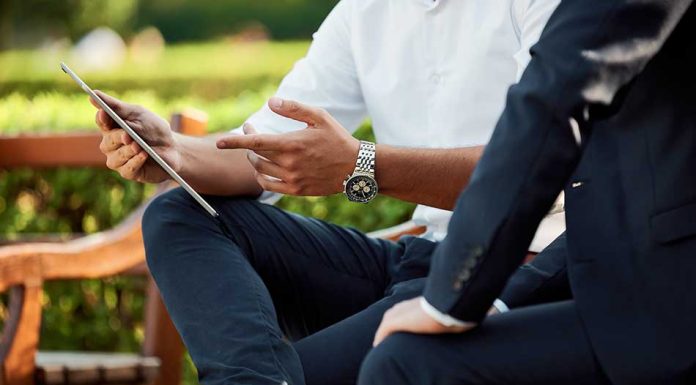 Hiring a Headhunter – What to Expect Hiring a Headhunter