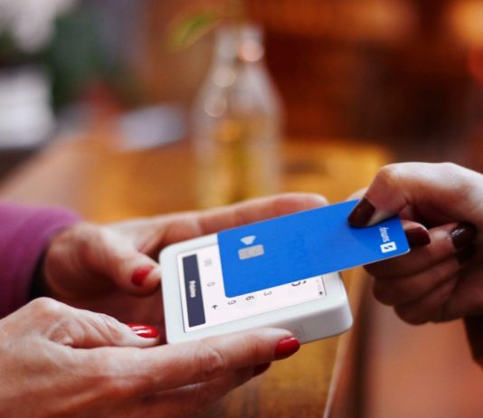 How Advanced Technology Has Made International Invoicing Easier