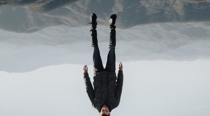 Discover a New Leadership Playbook Discovering a Leadership Playbook