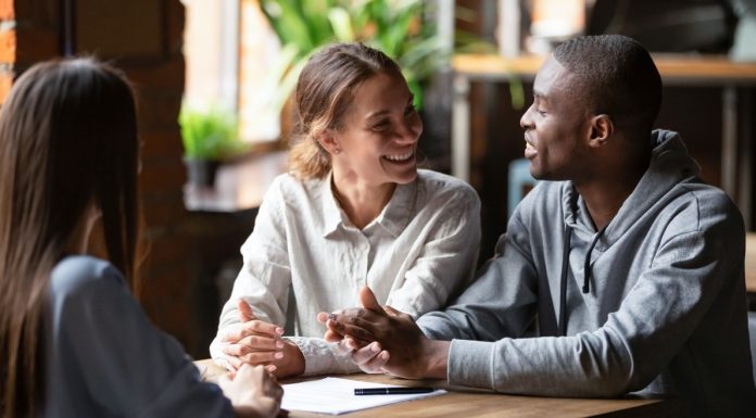 When Is Financial Advice Beneficial? When is financial advice beneficial