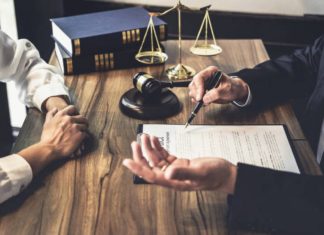 8 Things You Need To Know Before Hiring A Lawyer For Your Business business lawyer