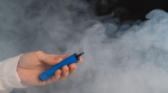 US vs European vape shops