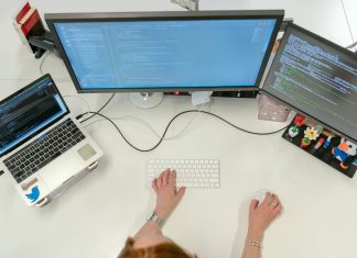 The Great Impact of Technology on Business Activity Technology on Business Activity