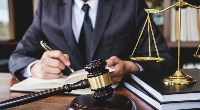 What Is The Difference Between A Lawyer And A Solicitor? solicitor and lawyer