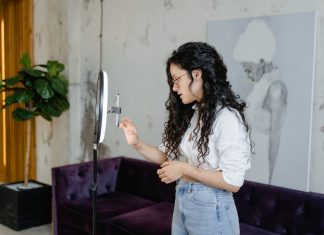 Using What's Popular on TikTok to Boost Businesses' Visibility