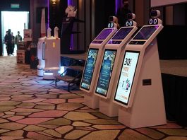 Robot Travel Agency: A Warm and Technological Welcome Robot Travel Agency