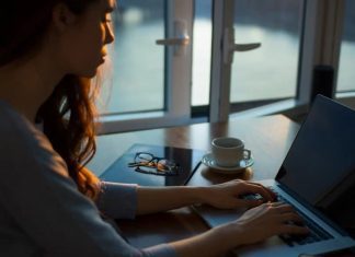 How to Connect With Coworkers: WFH Edition work from home