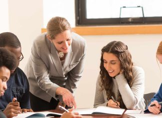 Get Your Academic Help from EssayNow.net – the Team of Professionals with the Best Writing Approaches Academic Help