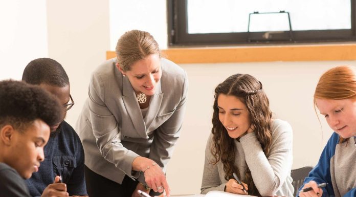 Get Your Academic Help from EssayNow.net – the Team of Professionals with the Best Writing Approaches Academic Help