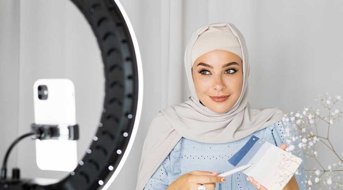 Selecting the Right Digital Influencer in B2B Markets: Guidelines for Managers