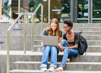 7 Tips to Write an Essay About Your College Experience Write an Essay About Your College Experience