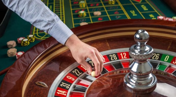 Playing Online Roulette with a System: Does It Work? Playing Online Roulette