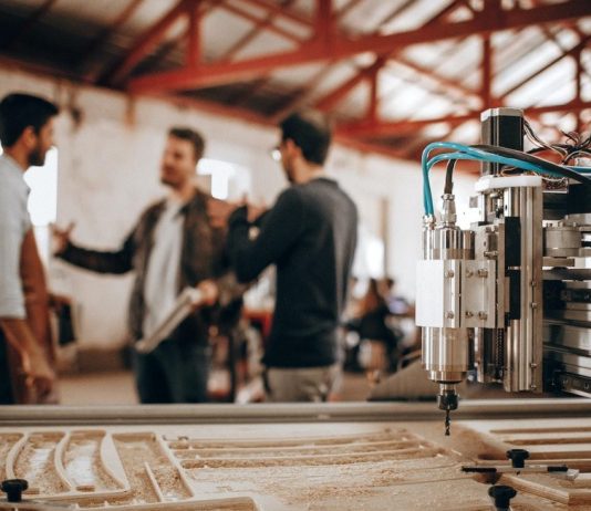 The Impact of Remote Work on Field Service Management The Impact of Remote Work on Field Service Management