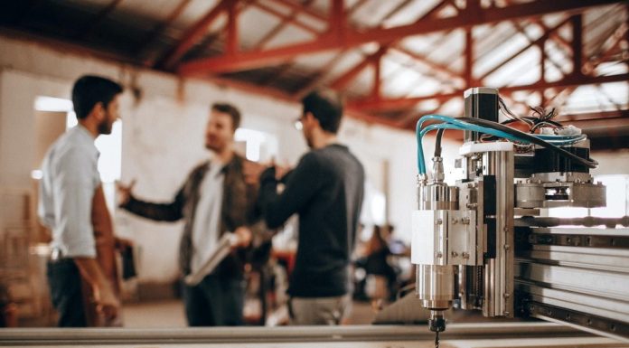 The Impact of Remote Work on Field Service Management The Impact of Remote Work on Field Service Management