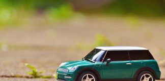 What are the Pros and Cons of Taking Out a Car Title Loan