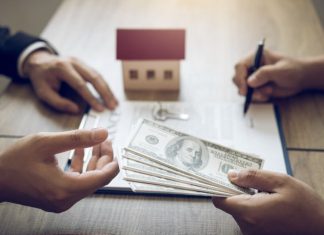Pros and Cons of Buying a House with Cash Buying a House with Cash