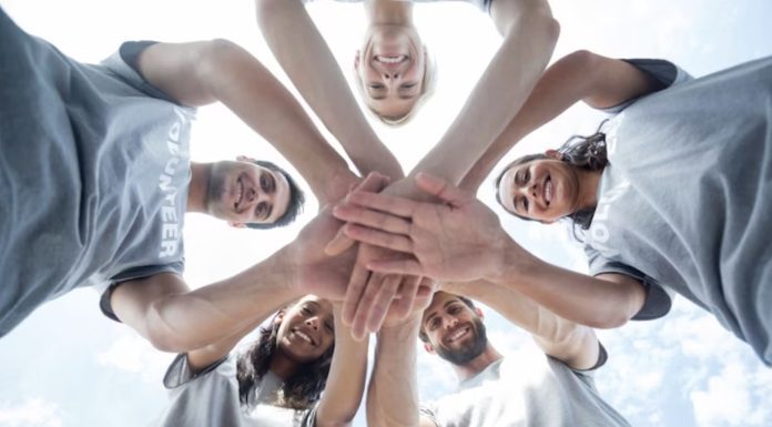 Salesforce Volunteer Software: 8 Common Volunteer Management Challenges (& How to Navigate Them) Effective volunteer management