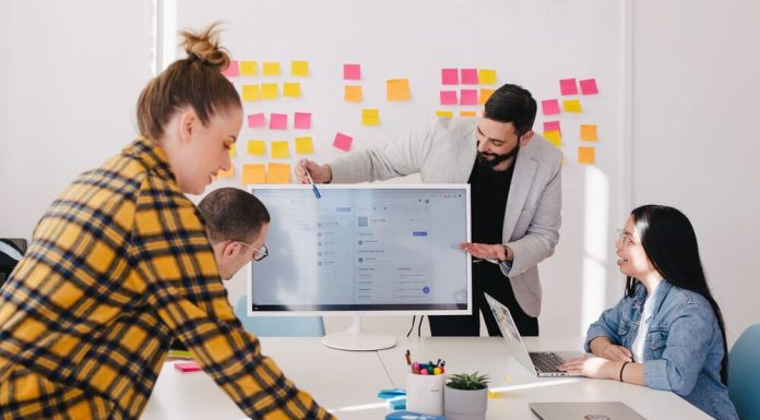 Exploring Innovative Approaches to Executive Education in 2023: A Look at Three Cutting-Edge Programs Executive education