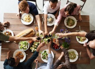 Fueling Your Busy Life: 8 Healthy Eating Habits for Busy Professionals Healthy Eating Habits for Busy Professionals