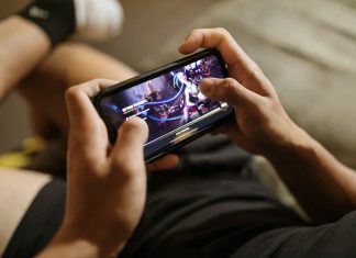 A Closer Look at the Growing Popularity of Mobile Gaming Mobile Gaming