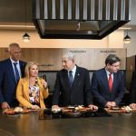 Netanyahu Visits Steakholder Foods, Tastes his first Cultivated Steak