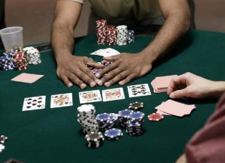 Why Does Texas Hold’em Continue to Captivate Poker Players & Experts? Texas Hold'em Continue to Captivate Poker Players