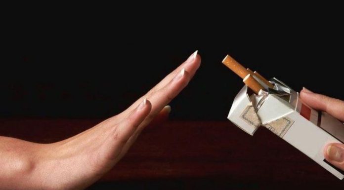 Encouraging Smokers to Switch to Vaping