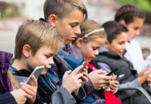Why Phone Spy Apps are Essential Tools for Modern Parents