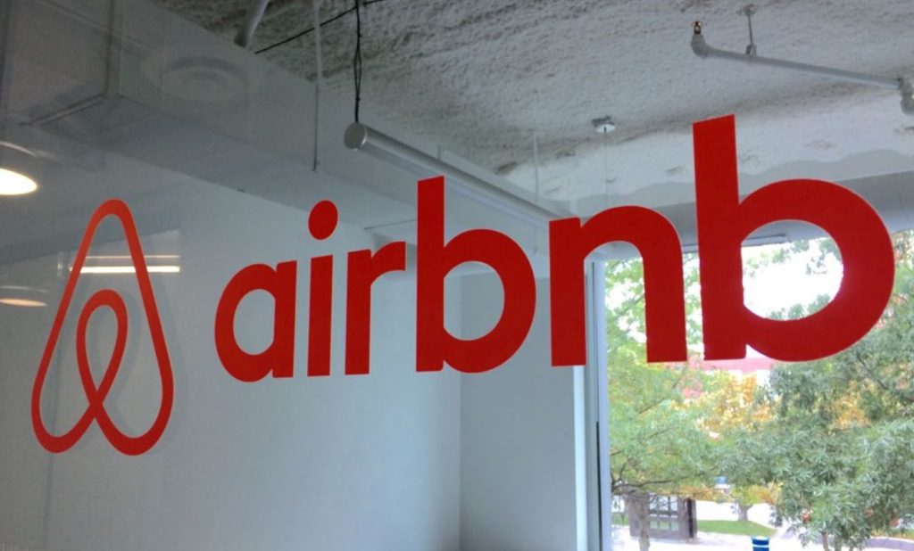 How to Create a Consistent Brand for Your Airbnb Business The