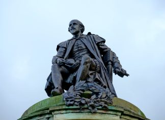 How Shakespeare Would Use Social Media