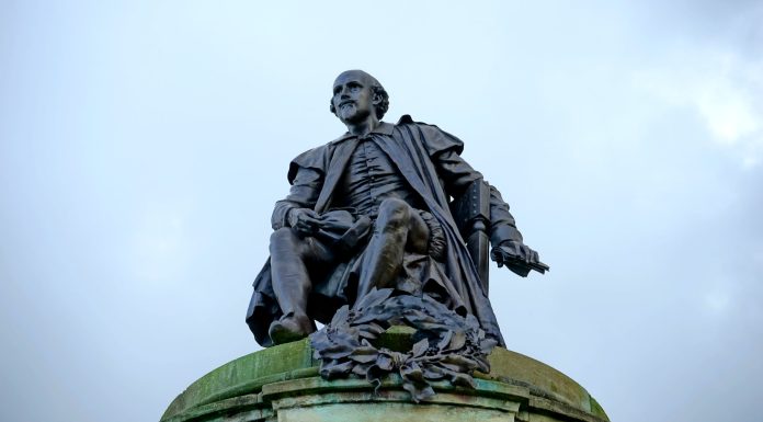 How Shakespeare Would Use Social Media