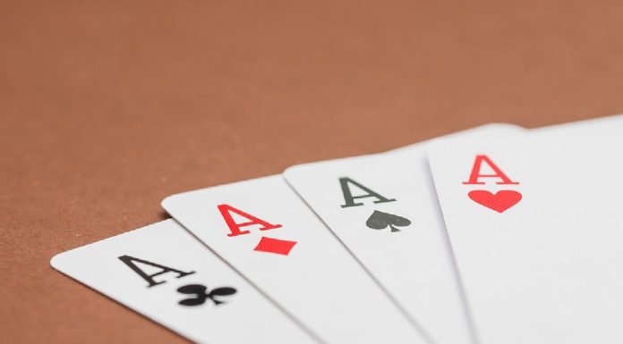 Blackjack vs. Poker: Are There Strategic Similarities? poker