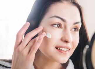A Guide To An Effective Anti-Aging Skincare Regimen A Guide To An Effective Anti-Aging Skincare Regimen