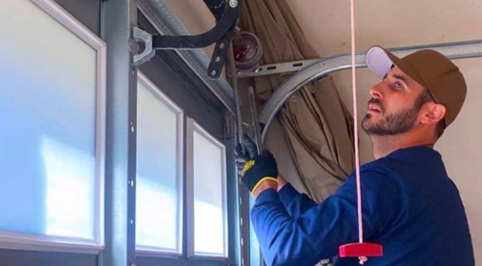 Emergency Garage Door Repair in Seattle Fast and Reliable Solutions