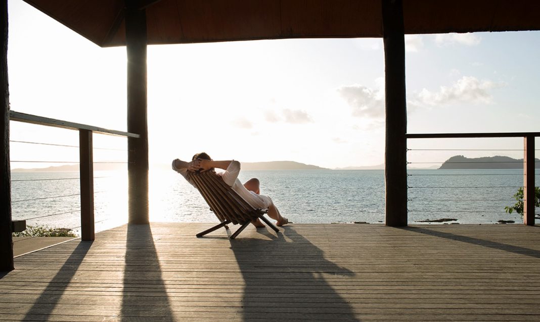 Expert Decking Builders in Milwaukee Enhancing Your Outdoor Living