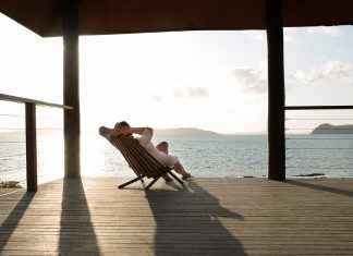 Expert Decking Builders in Milwaukee: Enhancing Your Outdoor Living Experience Expert Decking Builders in Milwaukee Enhancing Your Outdoor Living Experience