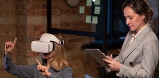 Exploring AR and VR in Mobile App Development