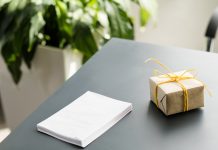 Importance of Corporate Gifts in Building Strong Business Relationships Corporate Gifts