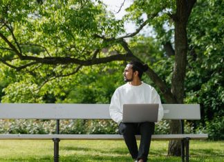 How to Increase Remote Team’s Productivity with These 7 Tips How to Increase Remote Team's Productivity with These 7 Tips