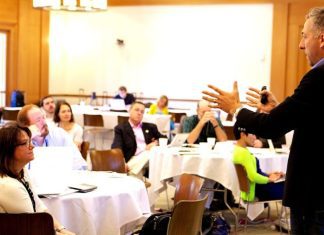 The Benefits and Challenges of International Executive Education Programs The Benefits and Challenges of International Executive Education Programs
