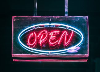 Top Benefits and Design Tips for Outdoor LED Neon Business Signs