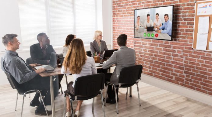 Unlocking the Potential of IT Connecting Businesses Through Conferences (1)