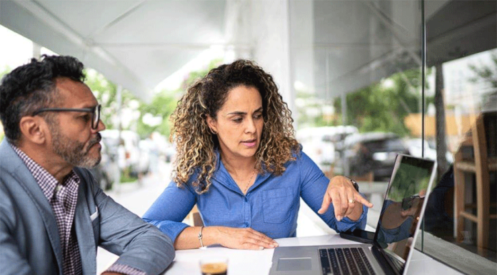 Global Headhunters: Bridging the Gap in the Global Job Market global headhunter