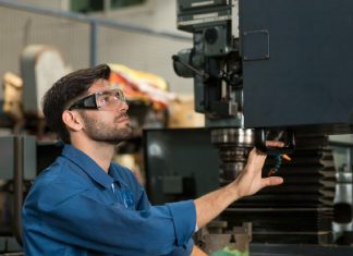 Tips to Consider When Choosing A CNC Machining Service Provider